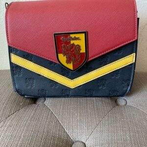 Loungefly Griffindor Crossbody Shoulder Bag
